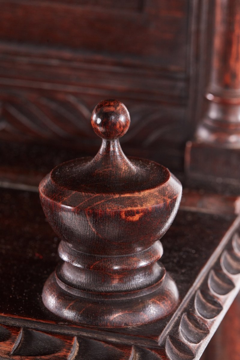 Fantastic 19th Century Antique Carved Oak Dresser - Image 3
